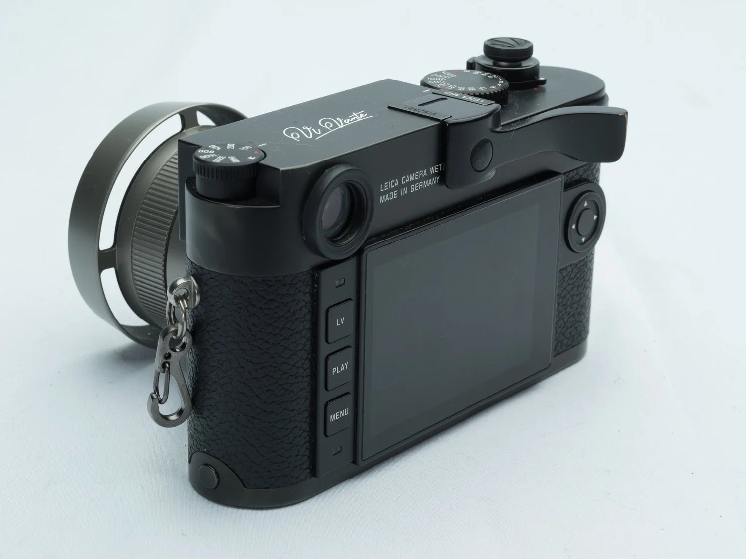 Vi Vante quick release leica m10 camera 3.jpg