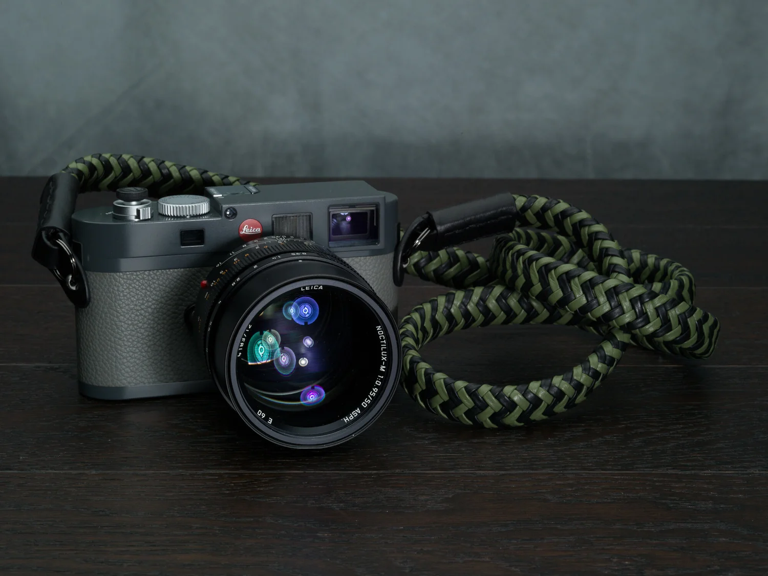 Leica Safari Green leather Camera Strap Vi Vante black