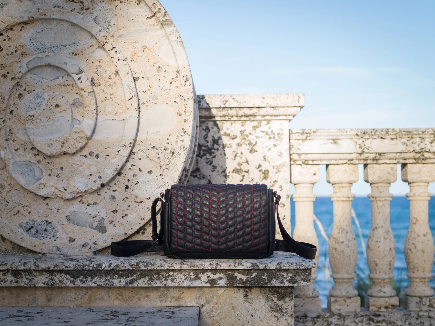 Vi Vante "Exotic" Red Stitch Medium Quilted Leather Camera Bag, image 2