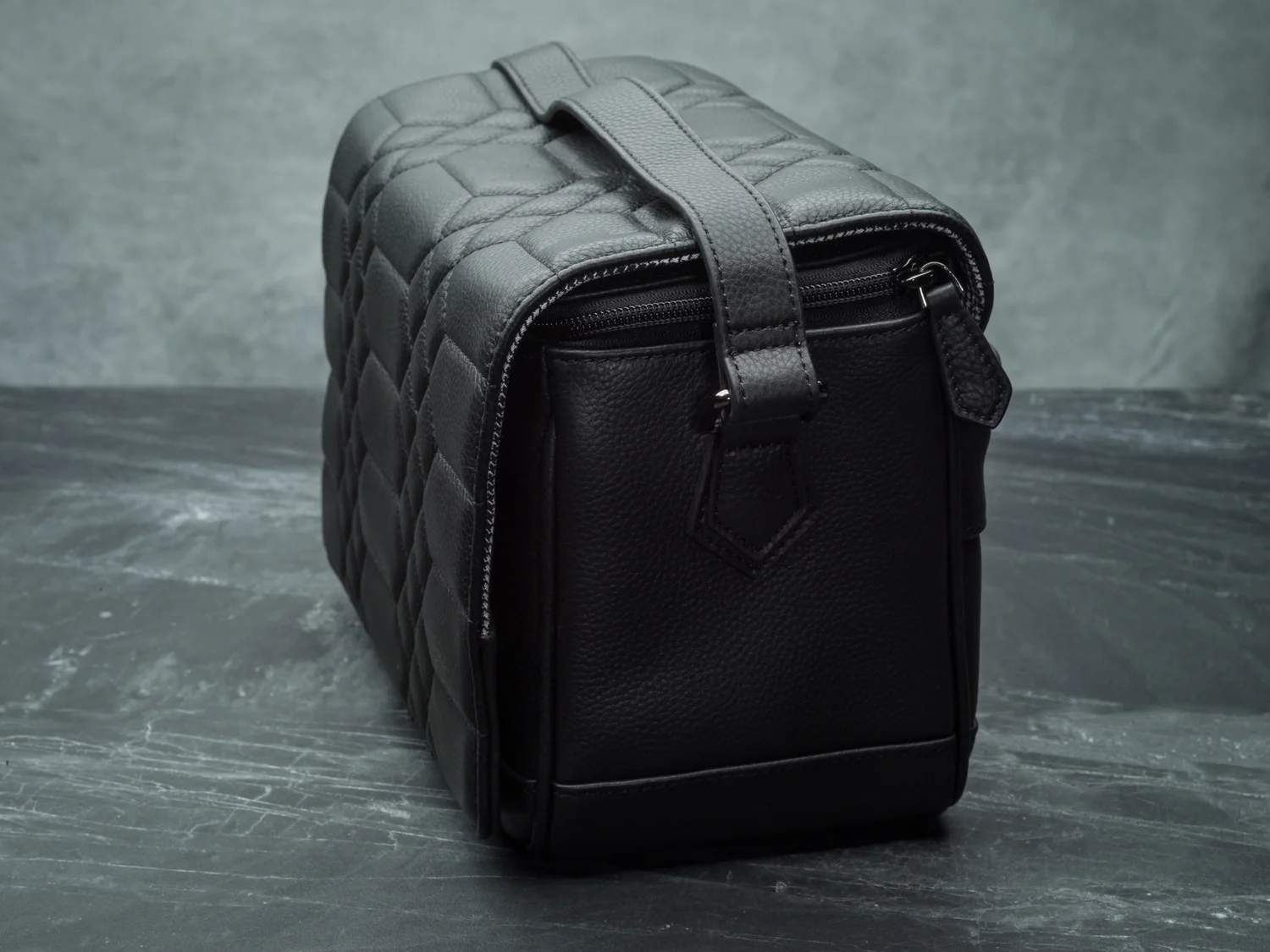 bowery bag is shit by ona vi vante is king