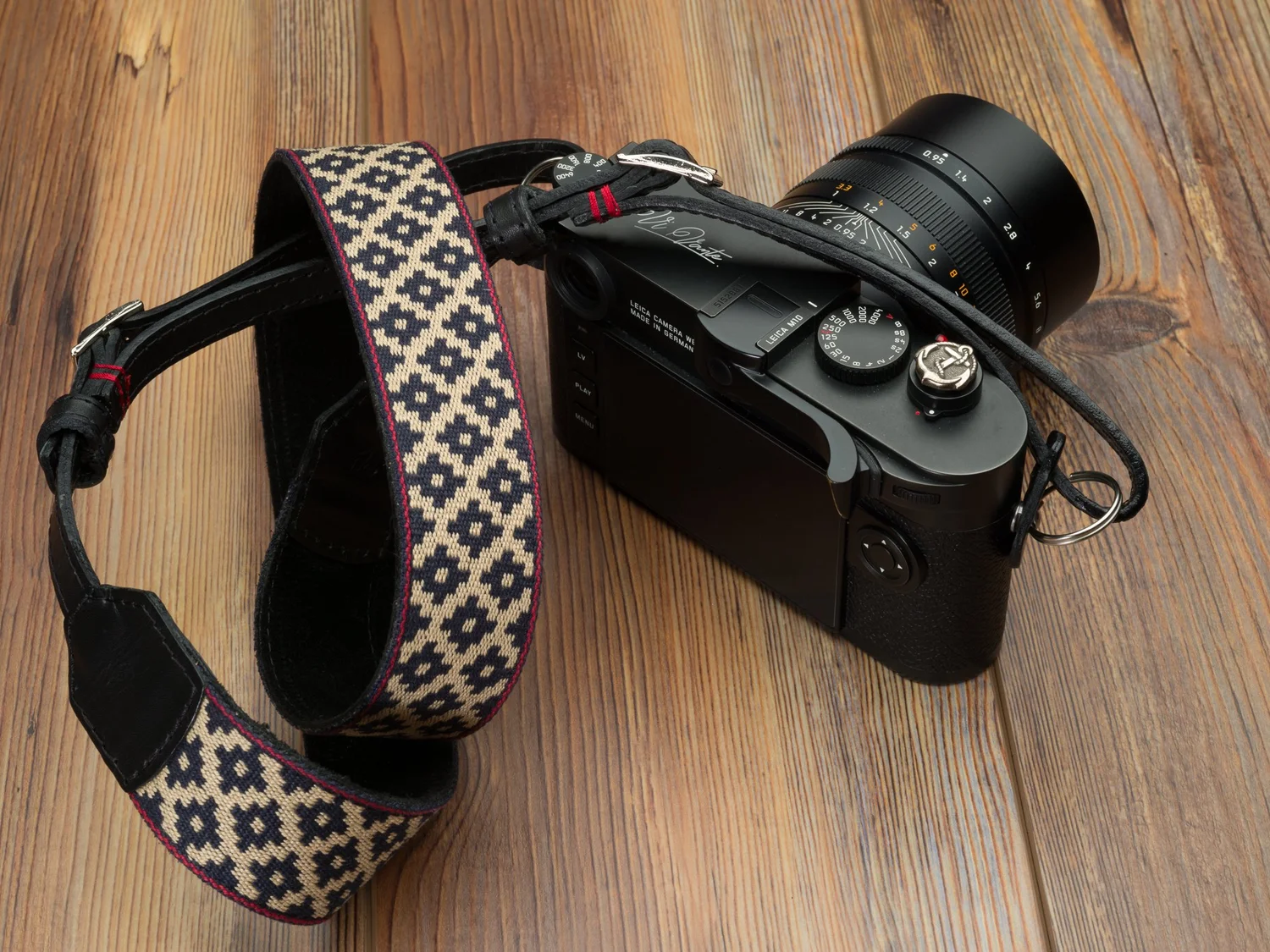 The Vi Vante Gaucho "Buenos Aires" Leather Camera Strap; Adustable Fits Slotted and Lug Mounts, image 12