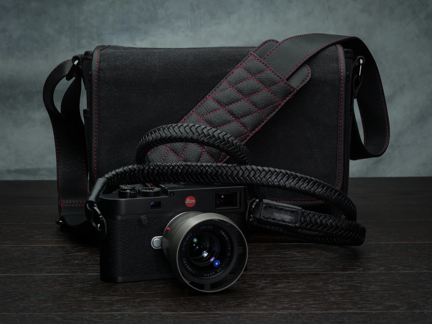 canvas camera bag, designer, leica, sony alpha, fujifilm, stylish, comfortable, durable