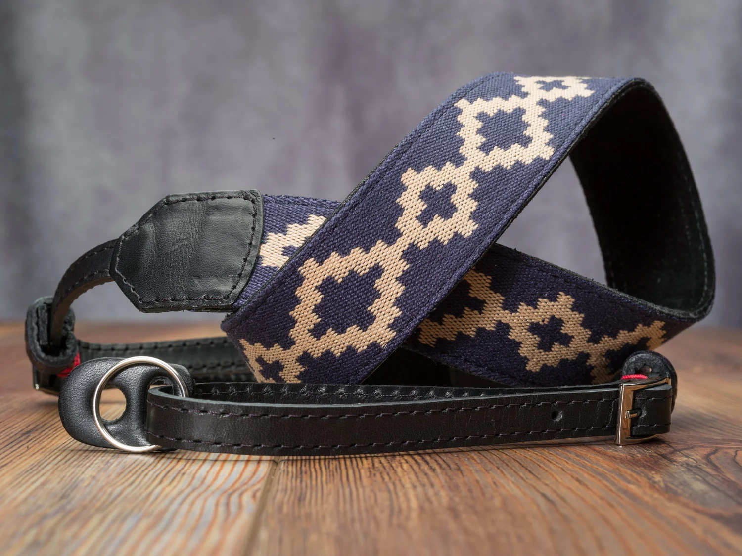 The Vi Vante Gaucho "La Pampa" Leather Camera Strap; Adustable Fits Slotted and Lug Mounts, image 5