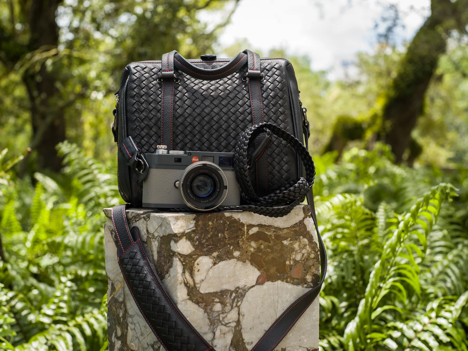 Vi Vante Calibre camera bag Tiger Vizcaya Leica ME 3.jpg
