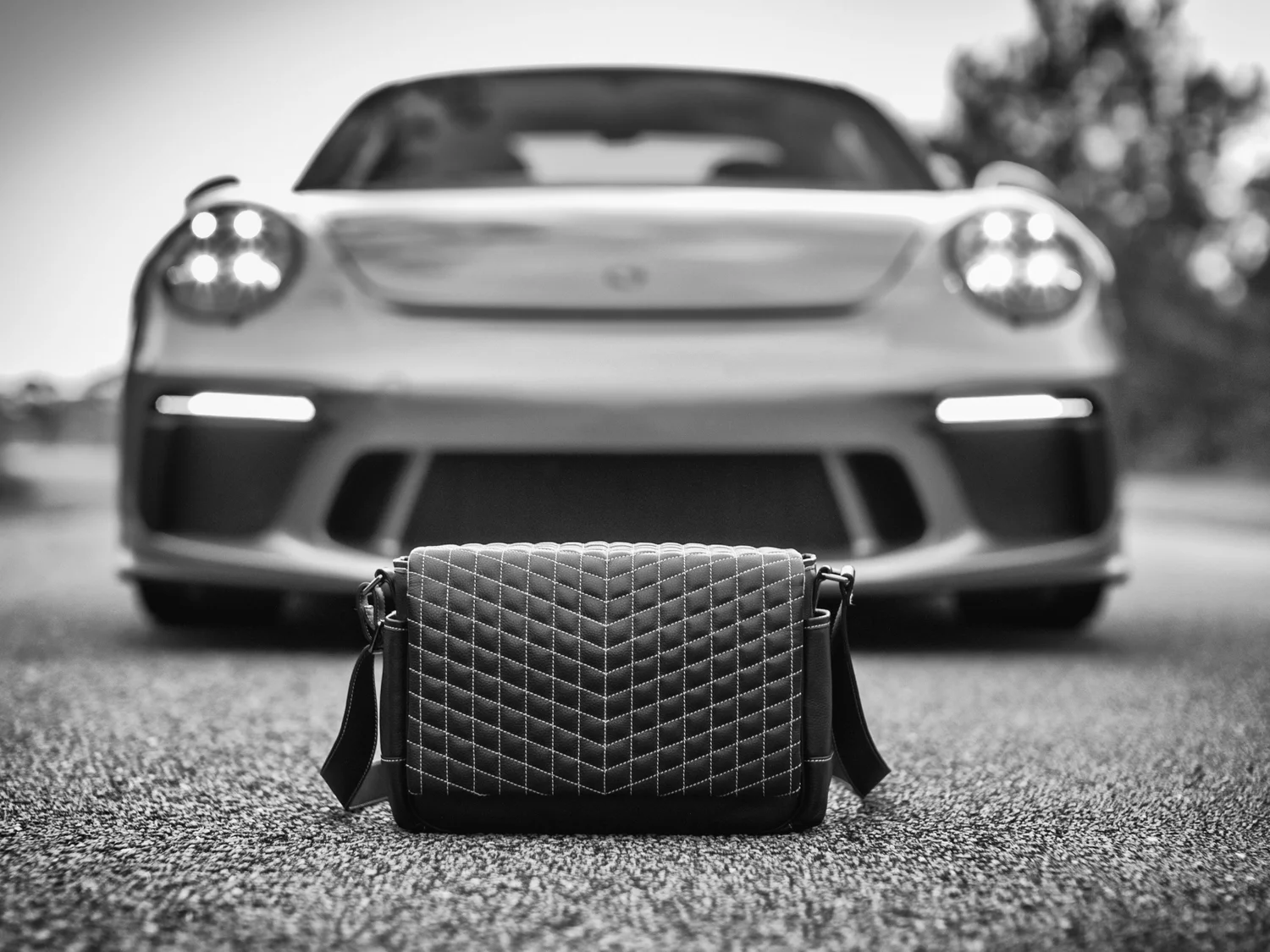Vi Vante Quilted Leather Designer Camera Bag Luxury Design Leica Camera Porsche GT3 991.2 4.0 Manual