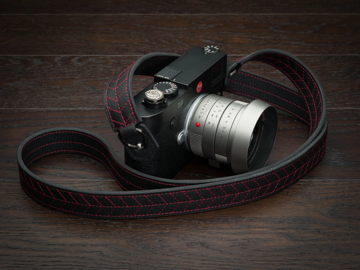 Vi Vante Tread Classic Leather Camera Strap Leica M10 4 garuda.jpg