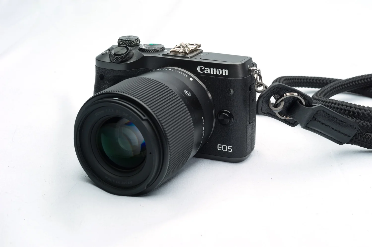 Vi Vante quick release canon m6 camera.jpg