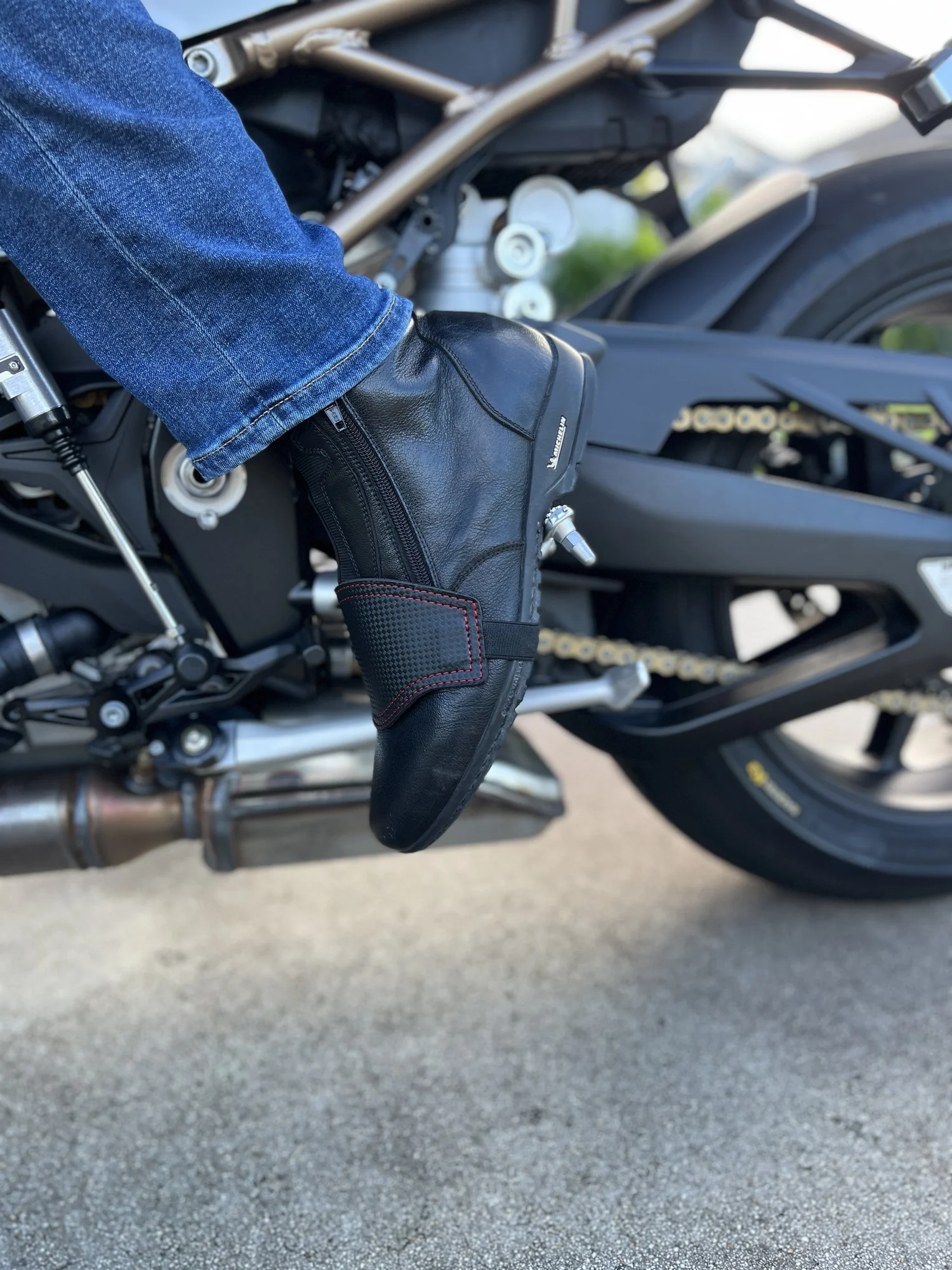 The Vi Vante "Guardian" Motorcycle Toe Guard for Boot & Shoes, image 9