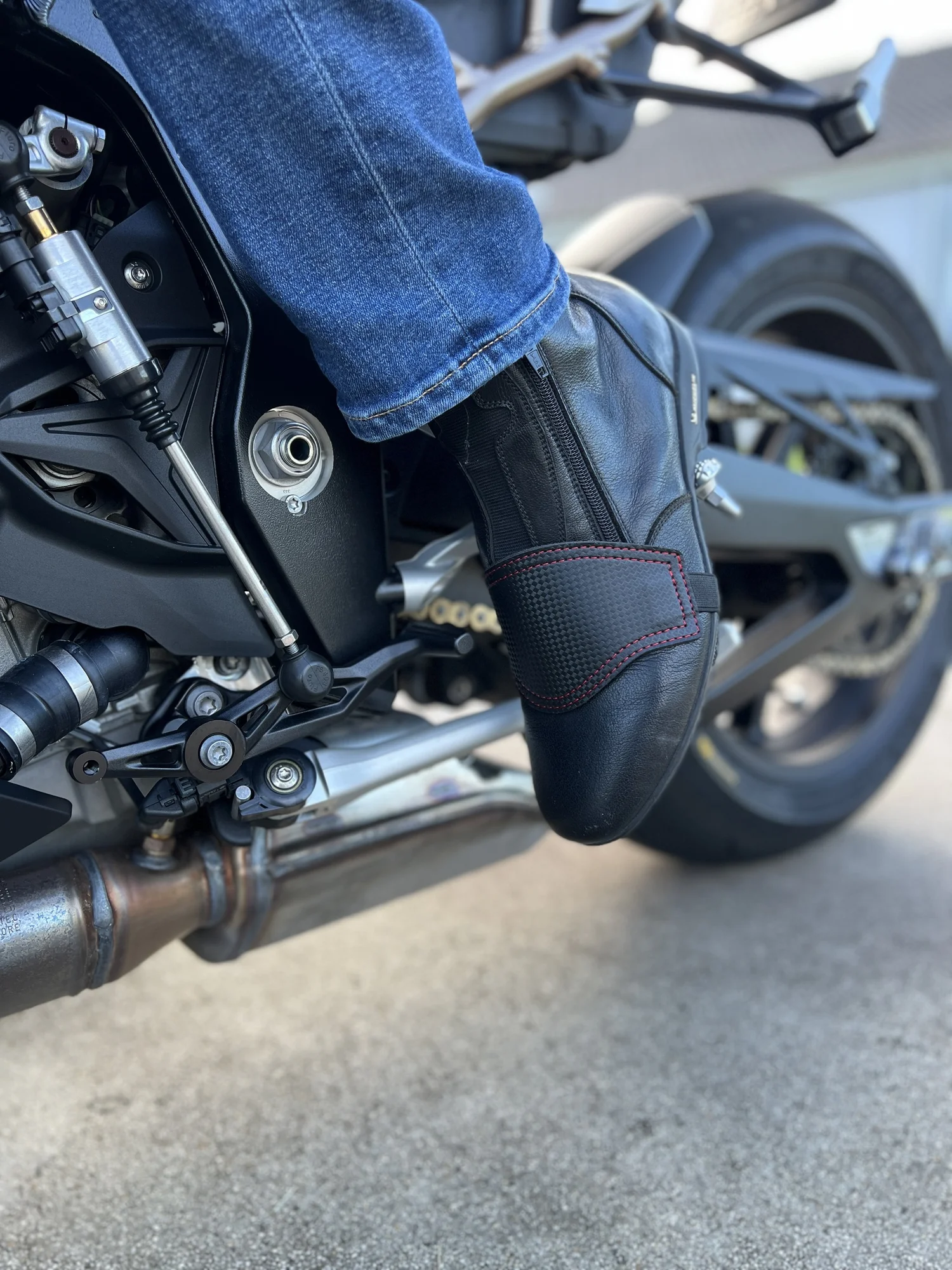 The Vi Vante "Guardian" Motorcycle Toe Guard for Boot & Shoes, image 10