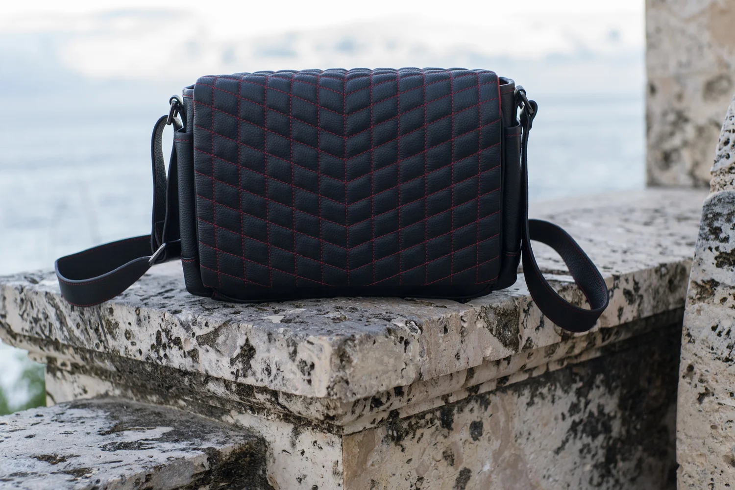 Vi Vante "Exotic" Red Stitch Medium Quilted Leather Camera Bag, image 8