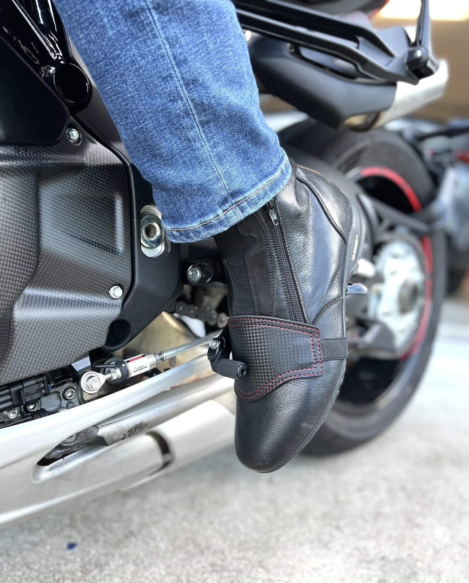 The Vi Vante "Guardian" Motorcycle Toe Guard for Boot & Shoes, image 1