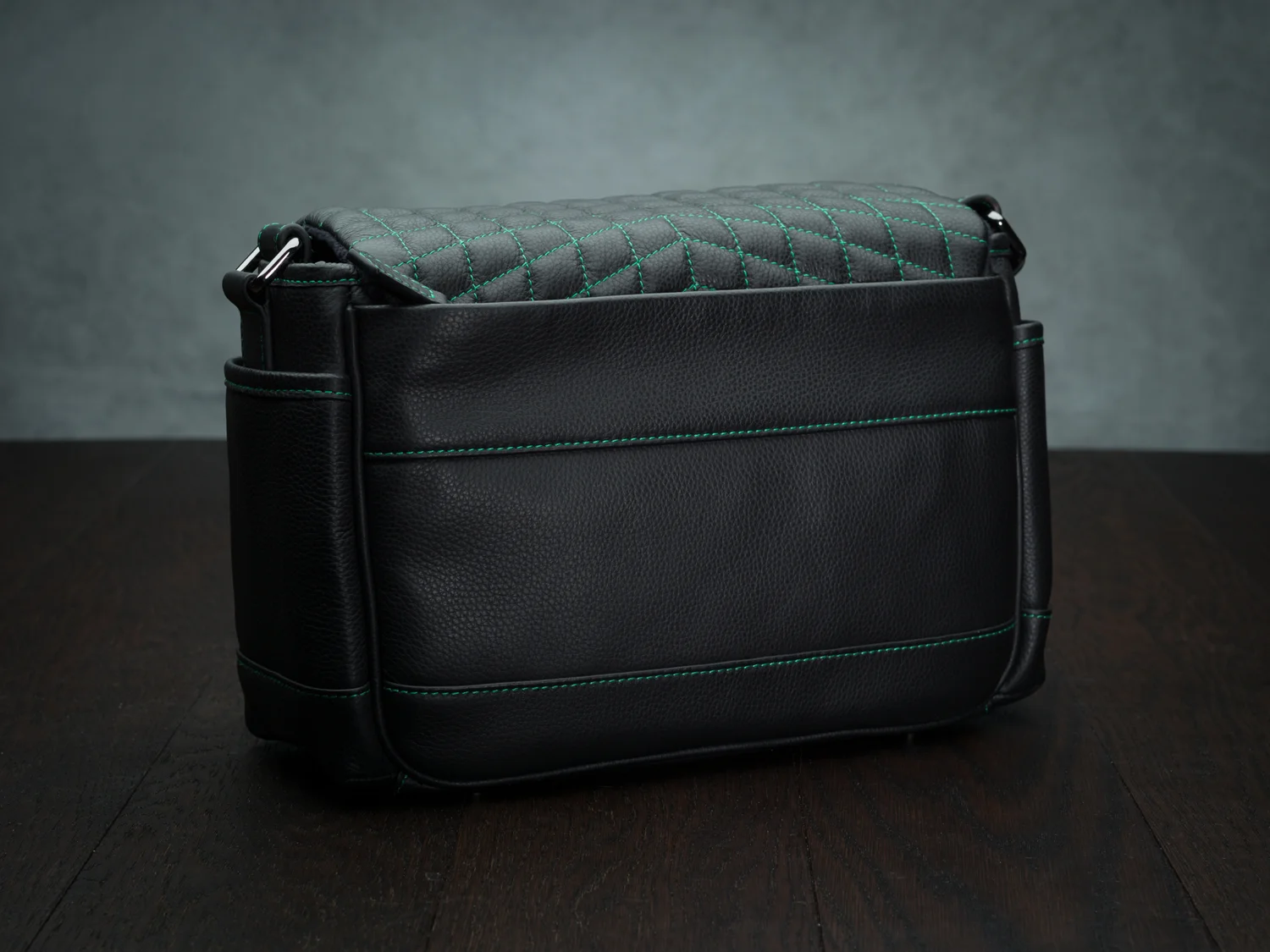 Hulk Green Stitched Leather Quilted Designer Vi Vante Camera Bag for Leica Sony Fuji M9 M10 M240