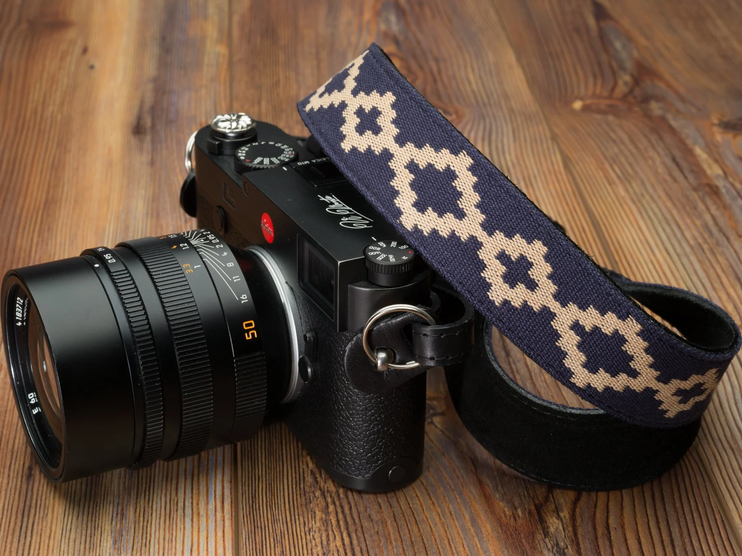 The Vi Vante Gaucho "La Pampa" Leather Camera Strap; Adustable Fits Slotted and Lug Mounts, image 13