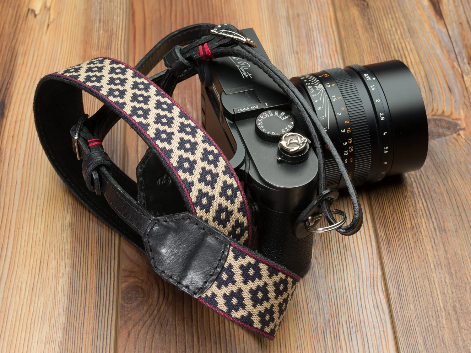 The Vi Vante Gaucho "Buenos Aires" Leather Camera Strap; Adustable Fits Slotted and Lug Mounts, image 11