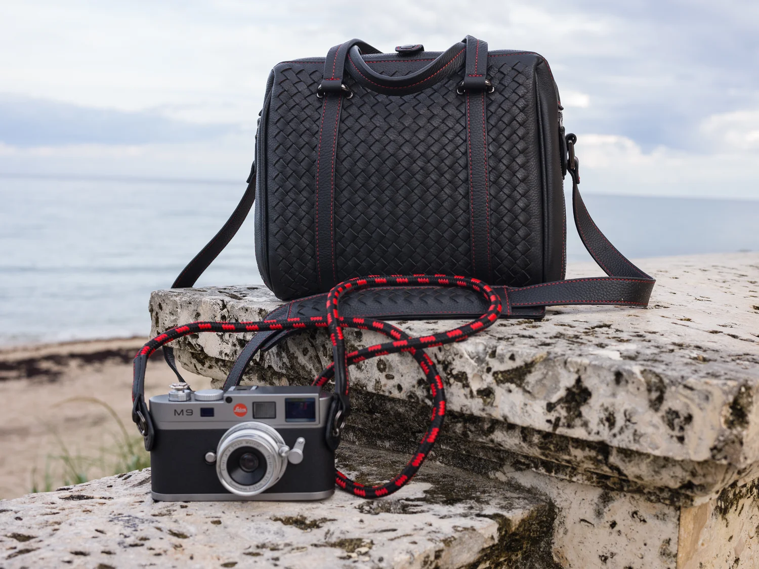 Vi Vante rugged camera strap