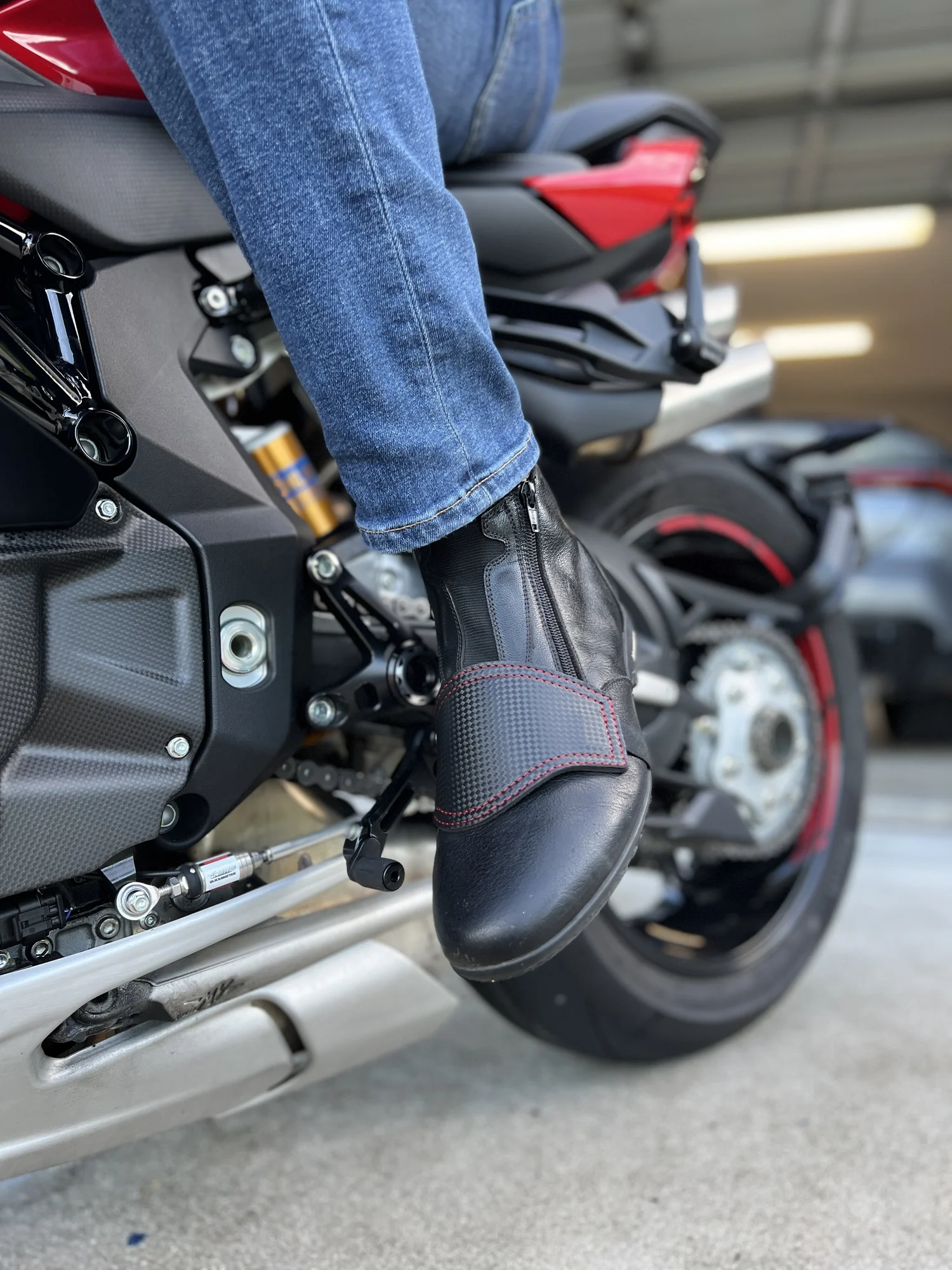 The Vi Vante "Guardian" Motorcycle Toe Guard for Boot & Shoes, image 3