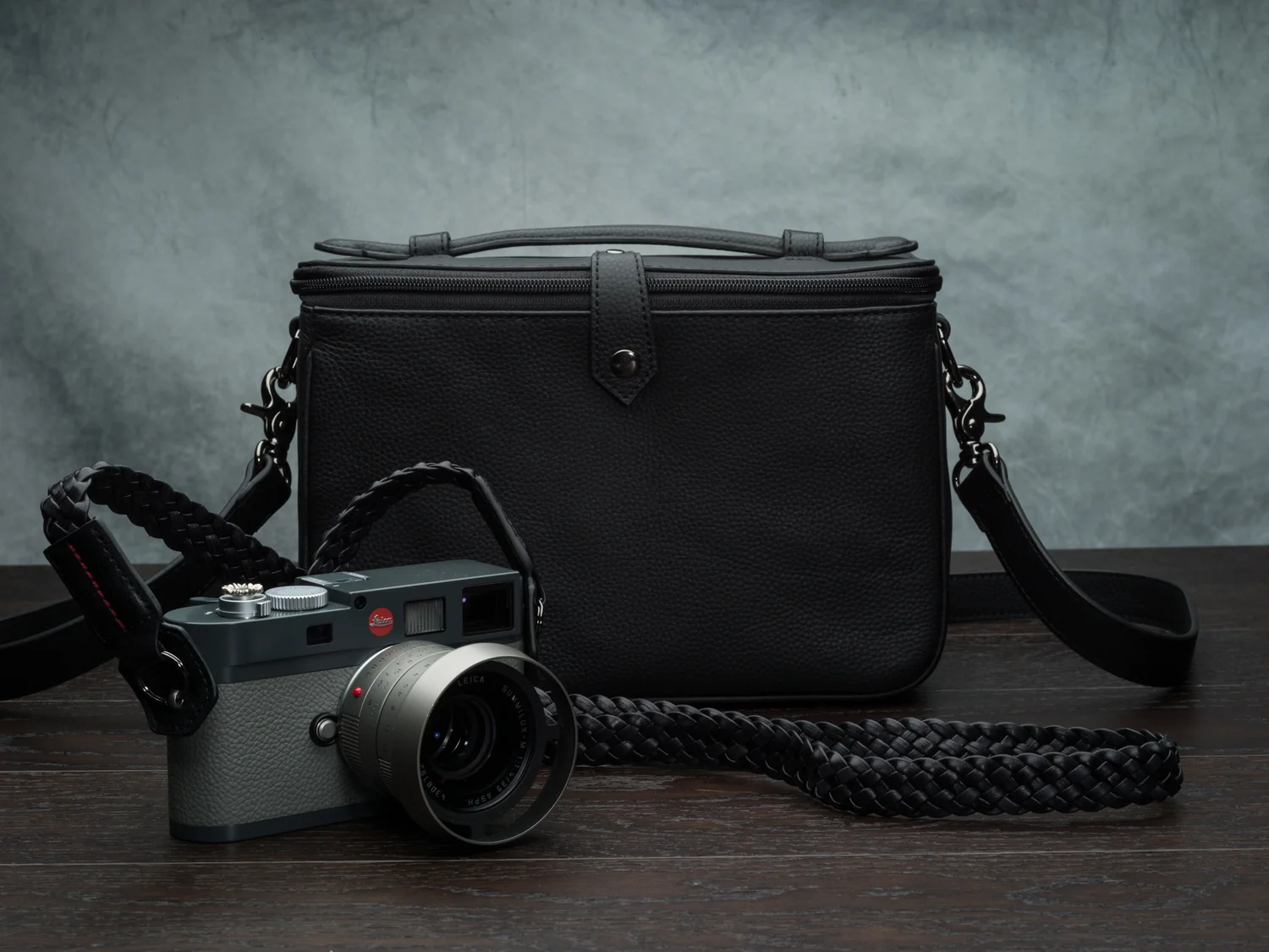 "The Outlander" Leather Camera Bag by Vi Vante  , image 3