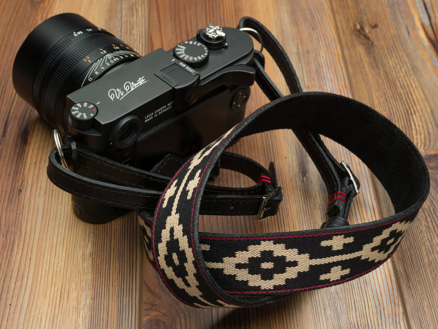 The Vi Vante Gaucho "Patagonia" Leather Camera Strap; Adustable Fits Slotted and Lug Mounts, image 4