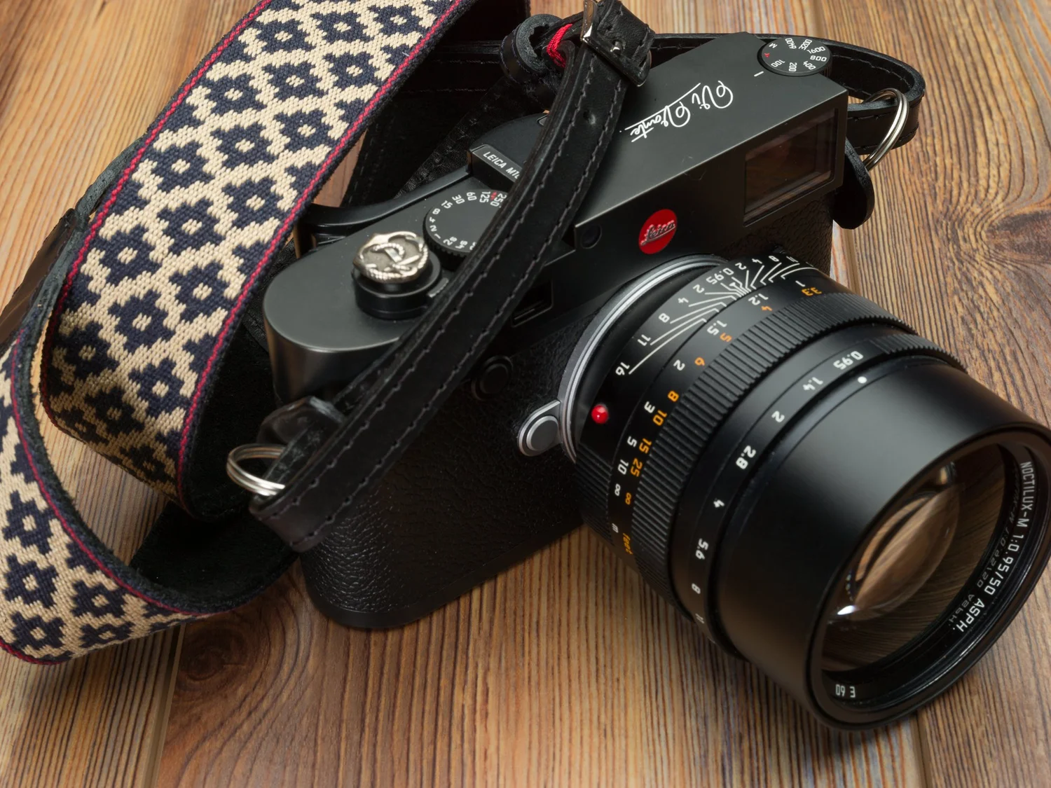 The Vi Vante Gaucho "Buenos Aires" Leather Camera Strap; Adustable Fits Slotted and Lug Mounts, image 4