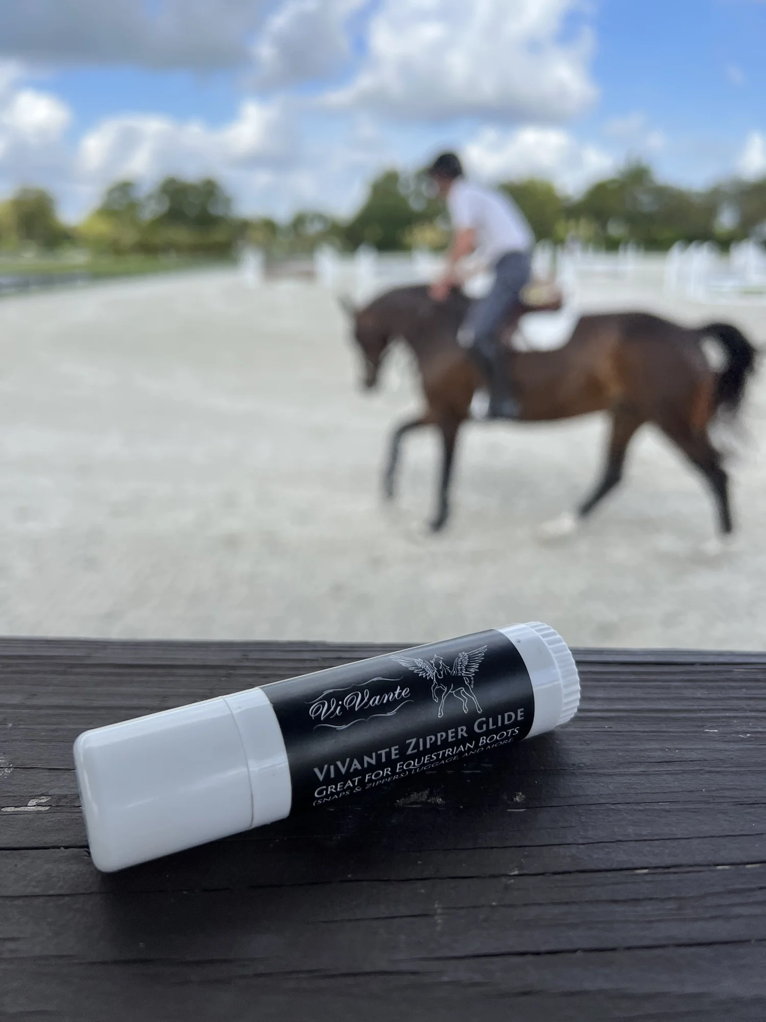 VI VANTE ZIPPER GLIDE FOR EQUESTRIAN BOOTS; ZIPPER LUBRICANT
