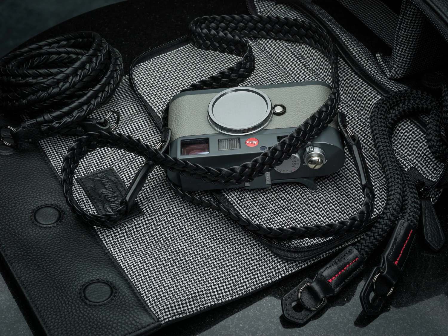 hounds tooth camera bag