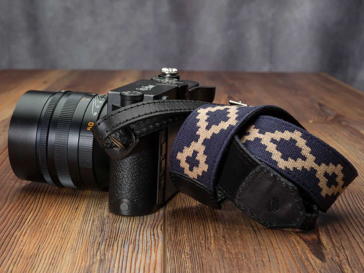 The Vi Vante Gaucho "La Pampa" Leather Camera Strap; Adustable Fits Slotted and Lug Mounts, image 7
