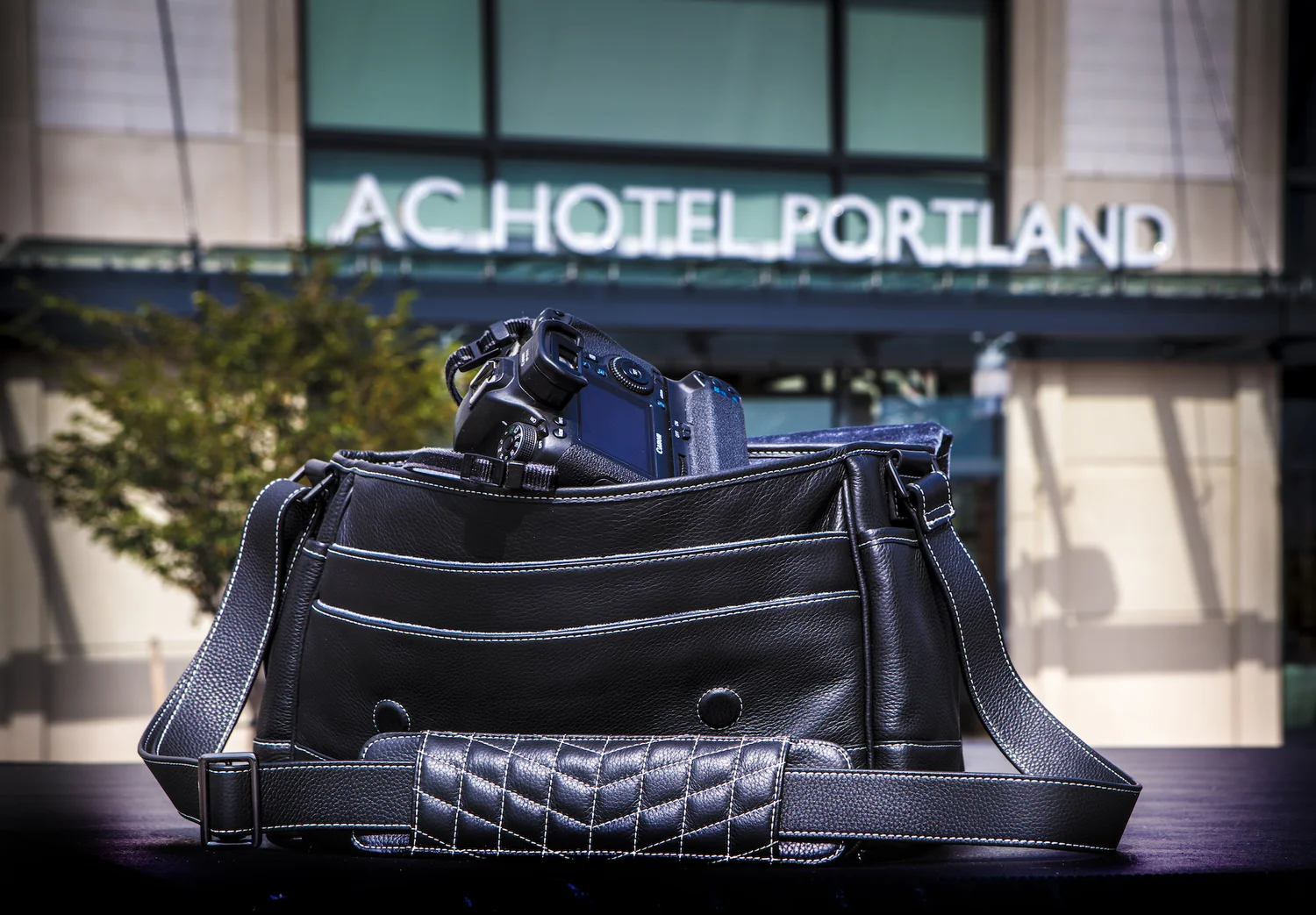 Portland Hotel Canon Antonimages Vi Vante Quilted Leather Designer Camera Bag Luxury Design Leica Camera