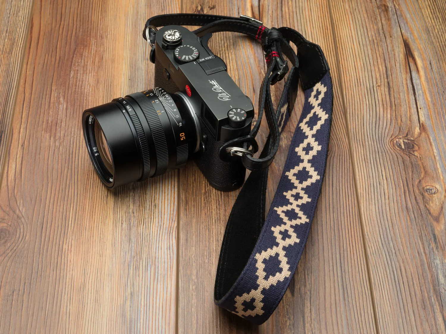 The Vi Vante Gaucho "La Pampa" Leather Camera Strap; Adustable Fits Slotted and Lug Mounts, image 11