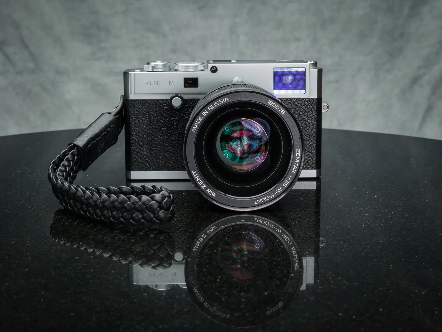 Zenit M240 Zenitar Camera 35mm F1 Lens Leica Rumors Vi Vante.jpg