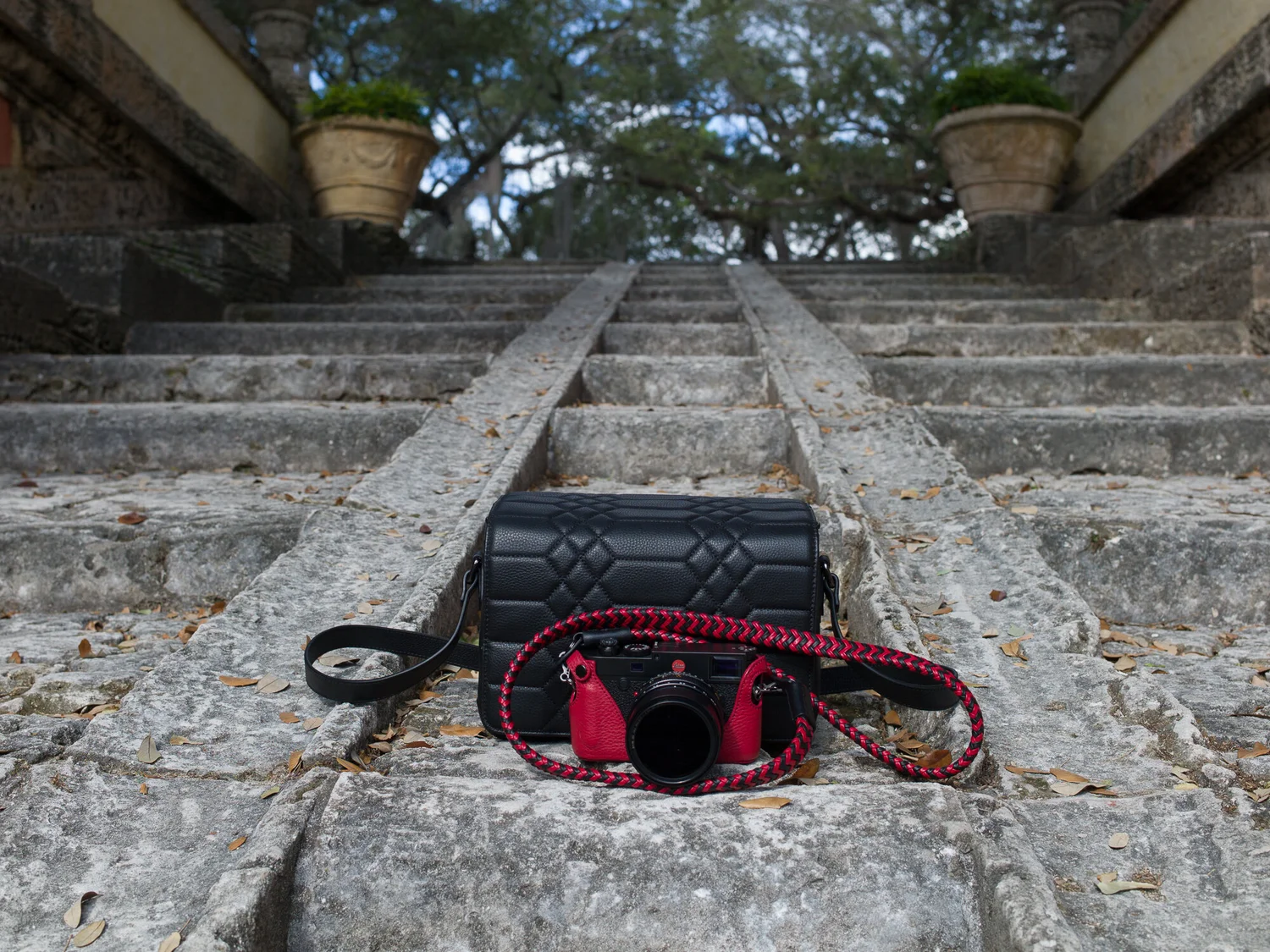 weather resistant leather camera bag