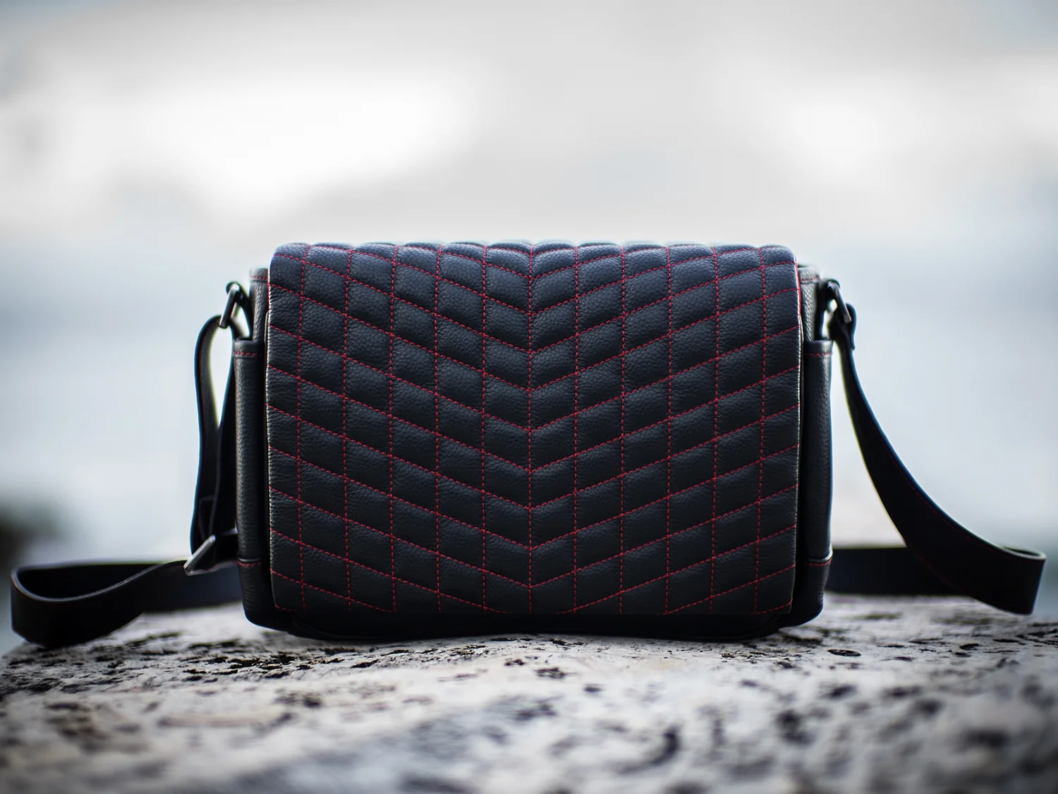 Vi Vante "Exotic" Red Stitch Medium Quilted Leather Camera Bag, image 9