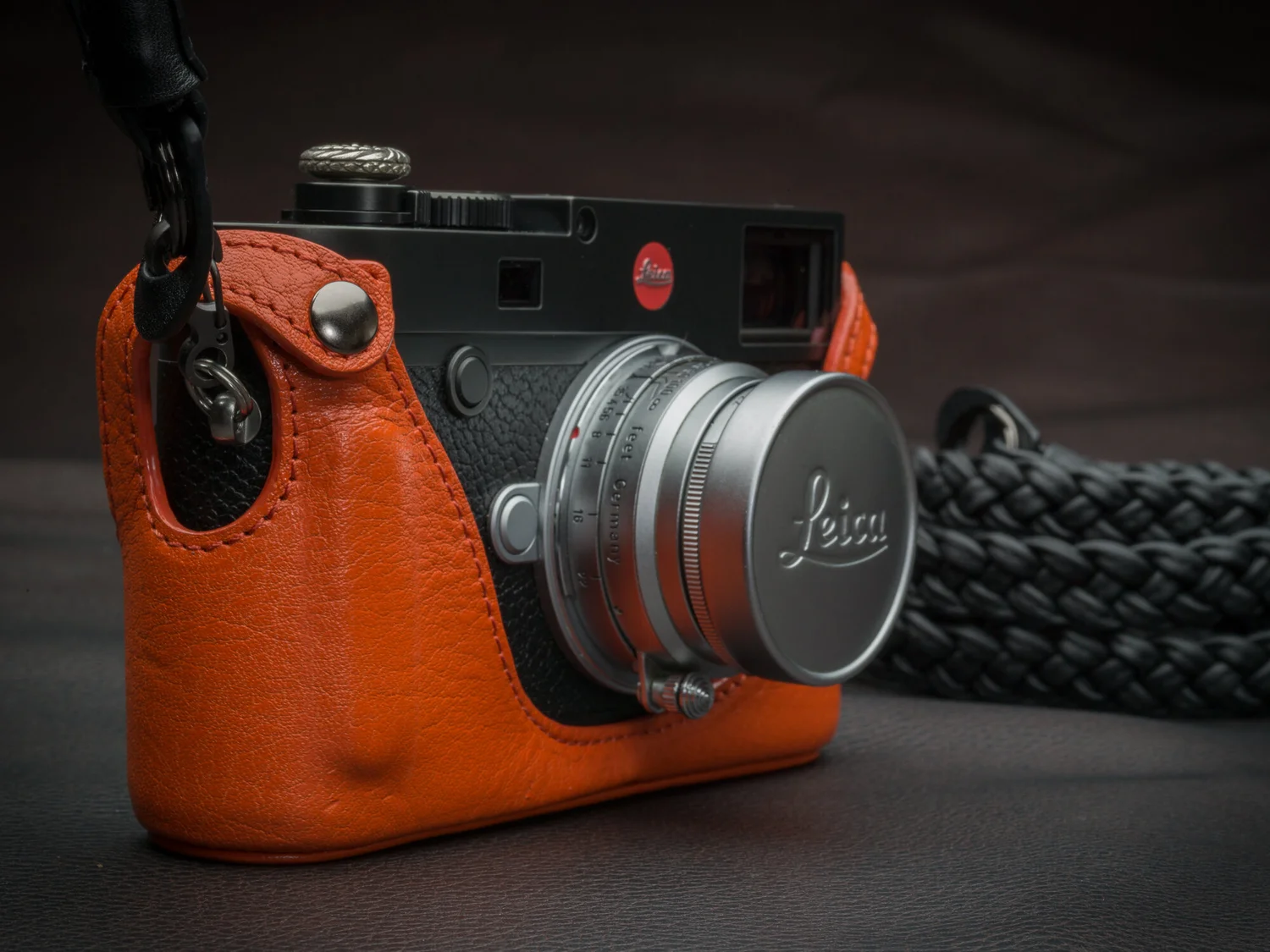 Vi Vante Quick Release Leica M10 2.jpg