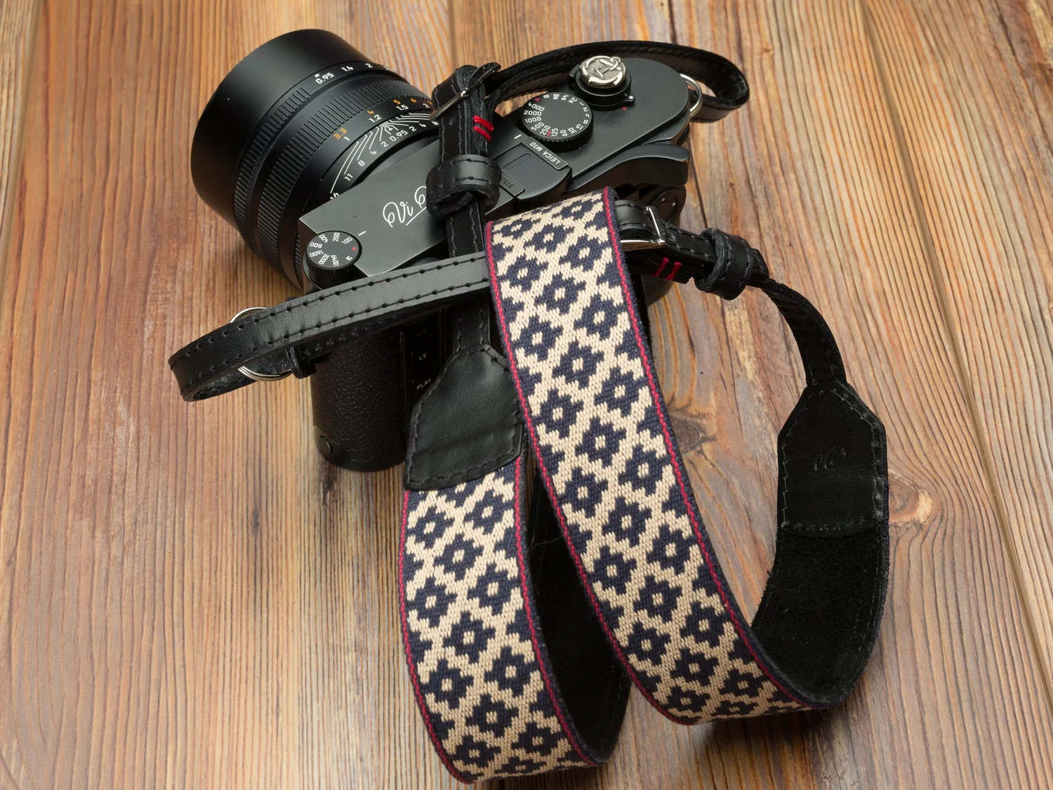 The Vi Vante Gaucho "Buenos Aires" Leather Camera Strap; Adustable Fits Slotted and Lug Mounts, image 10