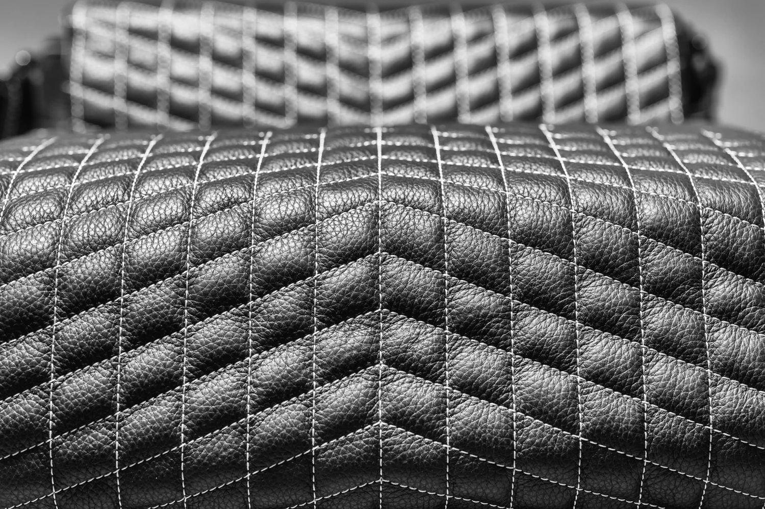 Vi Vante "Exotic" Full Size Quilted Leather Bag , image 49